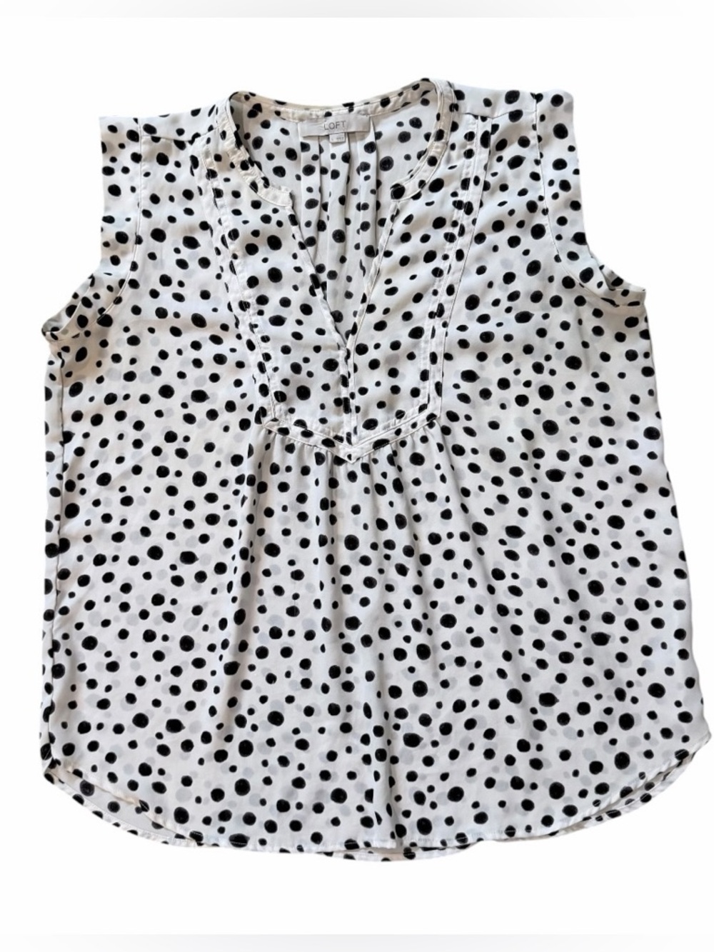 LOFT White Black Polka Dot Chiffon
Sleeveless Blouse Cap Sleeve Split Neck
Sz L - Picture 5 of 7